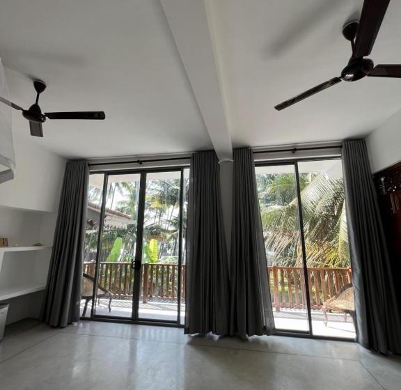 1 Bedroom Apartment Sea View, Galawatta Beach Resort