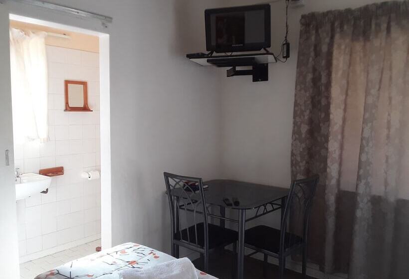 스탠다드 룸, Boer And Brit Self Catering Guest House