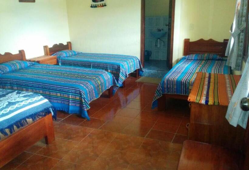 اتاق سوپریور چهار تخته, Hostal Curiñan