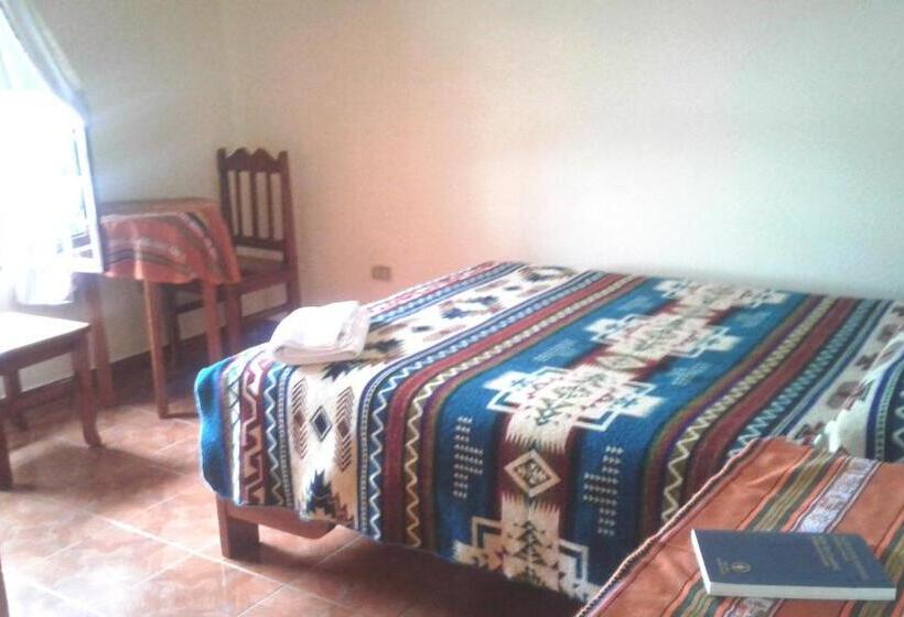 اتاق سوپریور, Hostal Curiñan