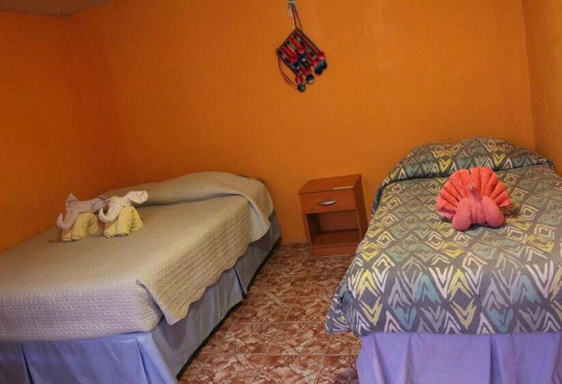 اتاق استاندارد, Hostal Tuyasto