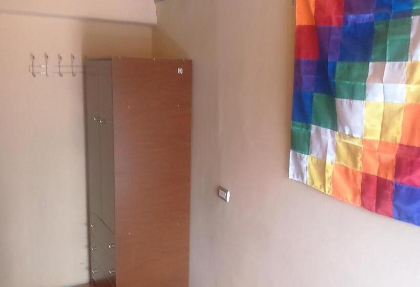 اتاق استاندارد, Hostal Tuyasto