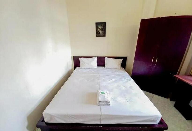 Номер Economy, Graha Ara Homestay Syariah Rsud Dr Soetomo Surabaya Mitra Reddoorz