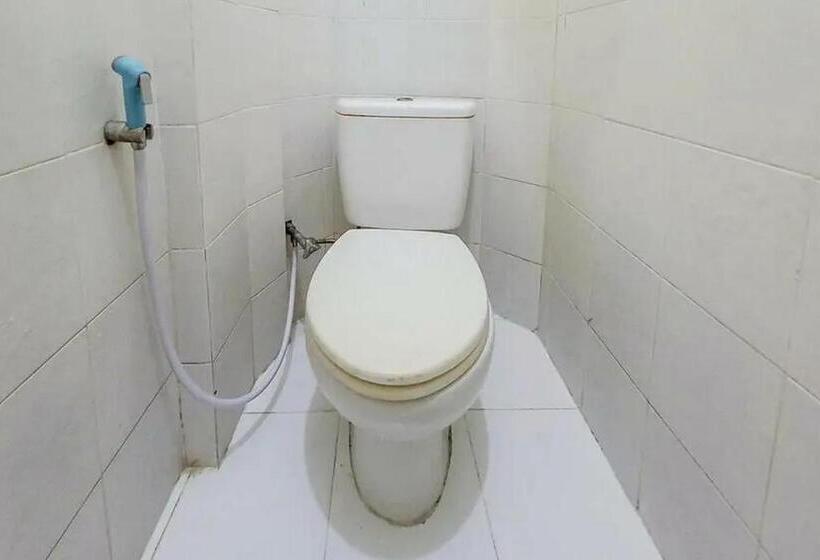 غرفة سوبيريور, Graha Ara Homestay Syariah Rsud Dr Soetomo Surabaya Mitra Reddoorz