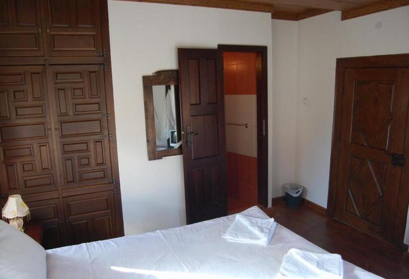 Четырехместный Номер Стандарт с Балконом, Kazasovata Guest House