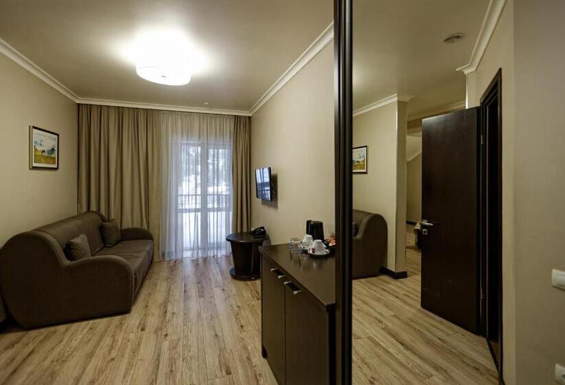 غرفة قياسية ثلاثية, Marmaros Apart Hotel & Spa