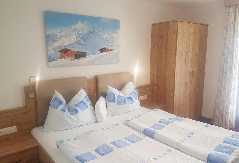 اتاق استاندارد با چشم‌انداز کوهستان, Oberauer Wagrain   Die Eco Familien Hotelpension B&b