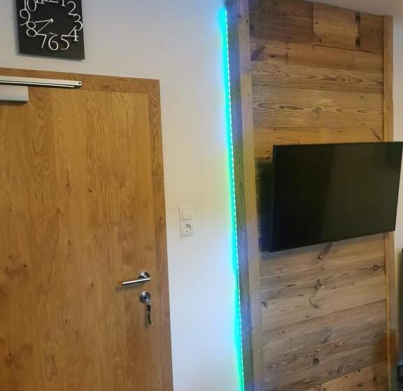سوییت جونیور, Oberauer Wagrain   Die Eco Familien Hotelpension B&b