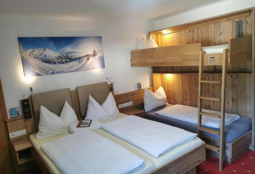 اتاق استاندارد چهار تخته, Oberauer Wagrain   Die Eco Familien Hotelpension B&b