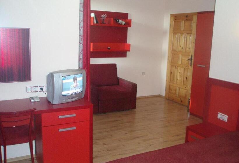 디럭스 룸, Mania Guest House