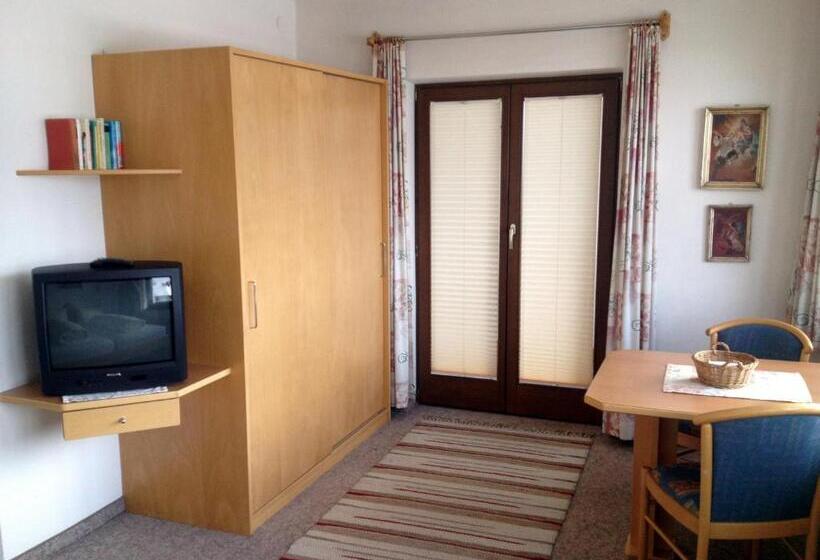 Номер Стандарт, Pension Wallnöfer