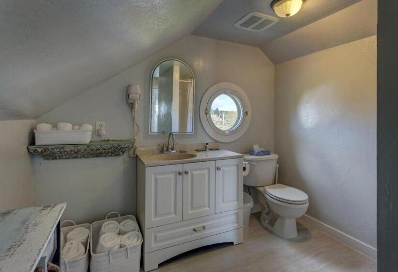 Люкс, Nantucket Inn  Anacortes