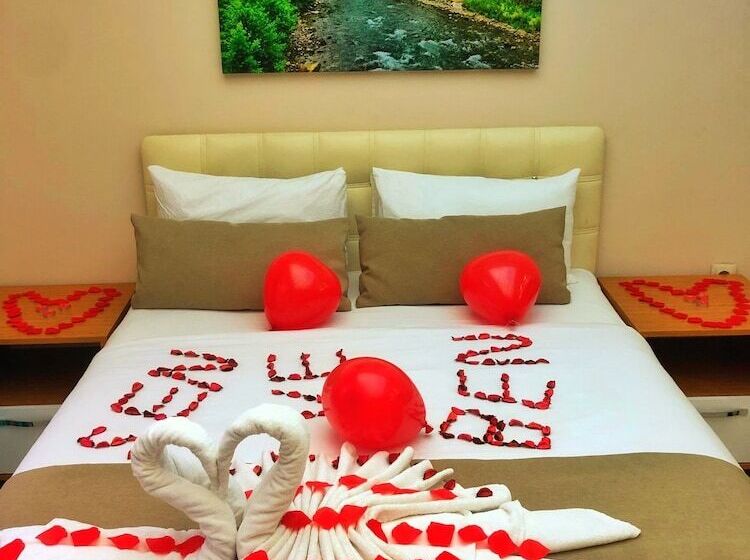 Номер Стандарт Трехместный, Osmanlı Suite