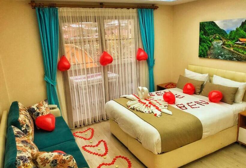 Номер Стандарт Трехместный, Osmanlı Suite