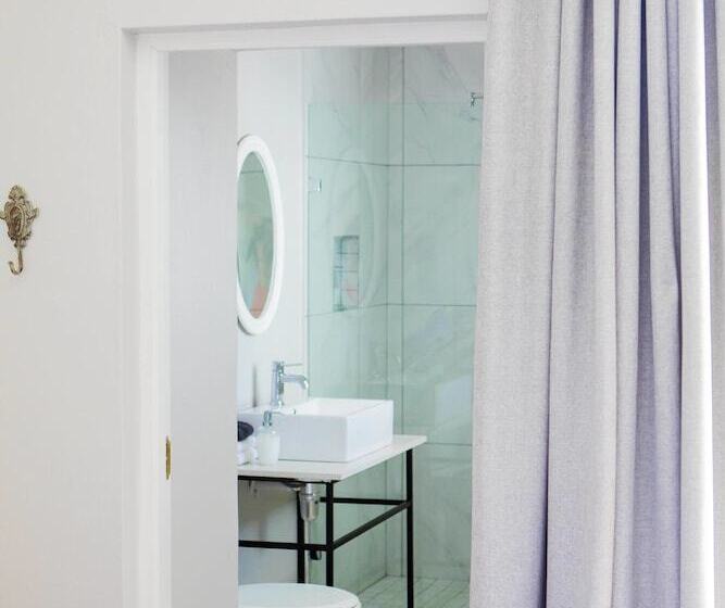 Семейный Номер, Elianthe Guesthouse