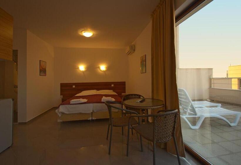 Студия Стандарт Вид на Море, Seagarden Villa Resort
