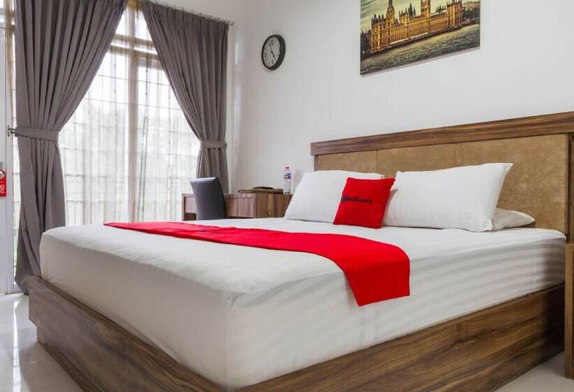 Номер Стандарт, Reddoorz Plus Near Sukajadi 2
