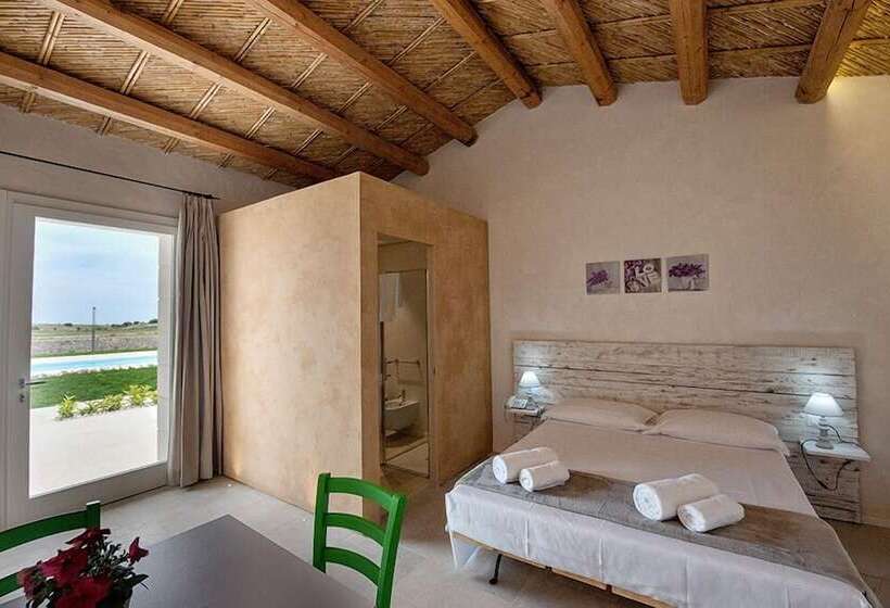 استودیوی استاندارد, Stacci Rural Resort