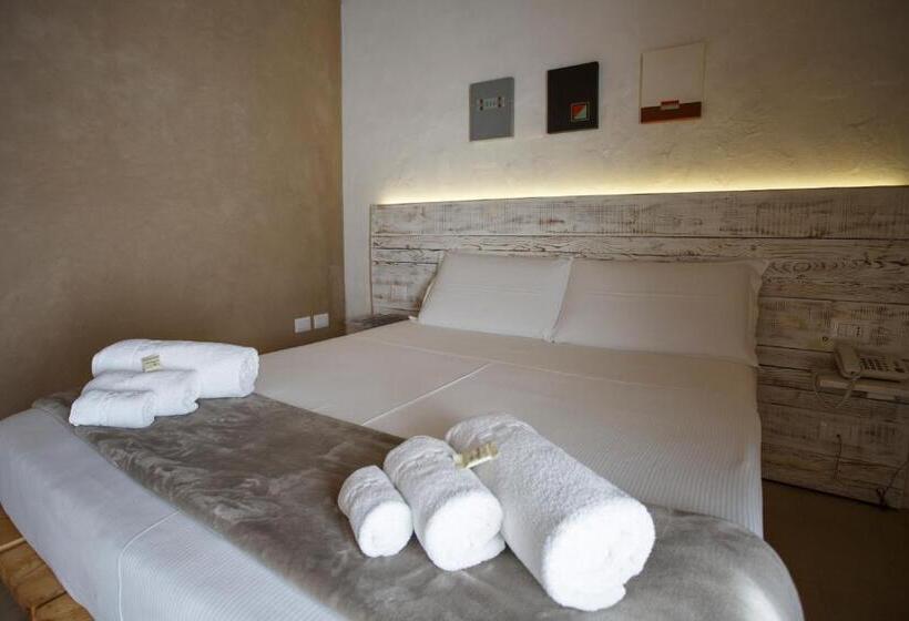 استودیوی استاندارد, Stacci Rural Resort