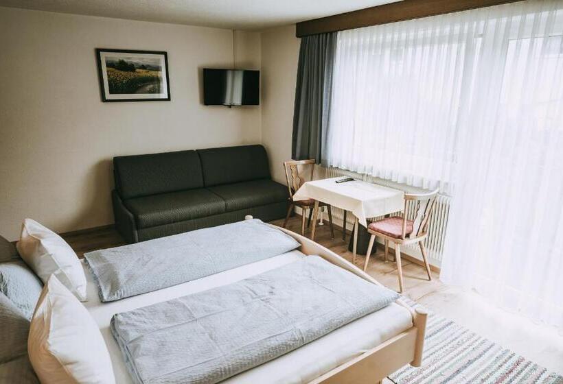 标准间, Haus Rainbach