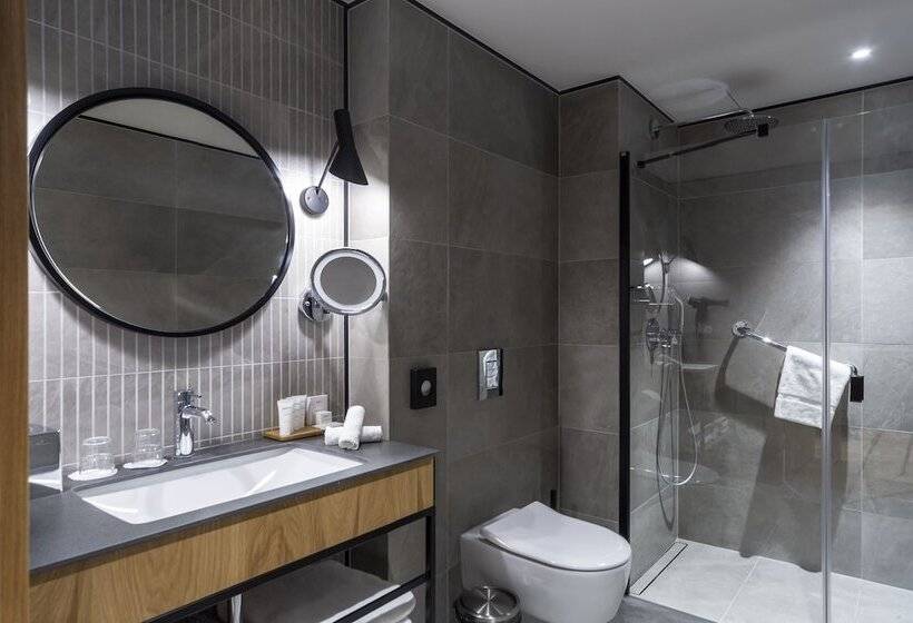 سوئیت با چشم‌انداز رودخانه, Radisson Hotel & Suites, Gdansk, Wyspa Spichrzów