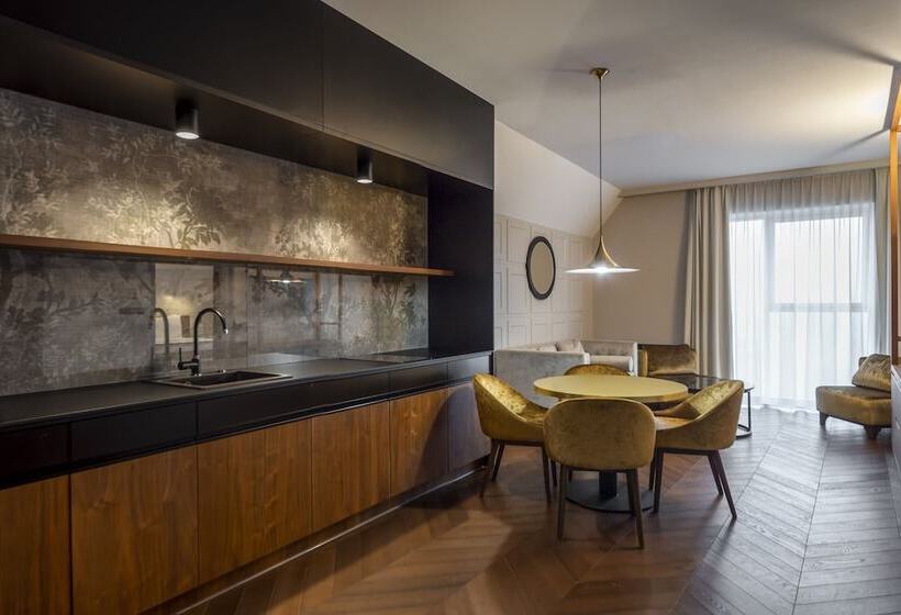 سوئیت با چشم‌انداز رودخانه, Radisson Hotel & Suites, Gdansk, Wyspa Spichrzów