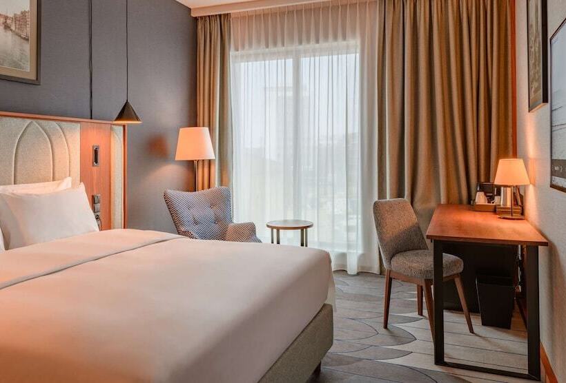 اتاق سوپریور با چشم‌انداز رودخانه, Radisson Hotel & Suites, Gdansk, Wyspa Spichrzów