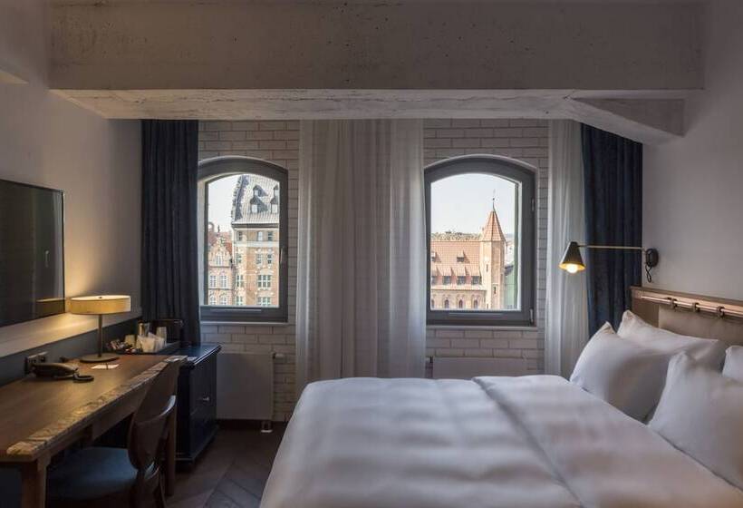 اتاق سوپریور با چشم‌انداز رودخانه, Radisson Hotel & Suites, Gdansk, Wyspa Spichrzów
