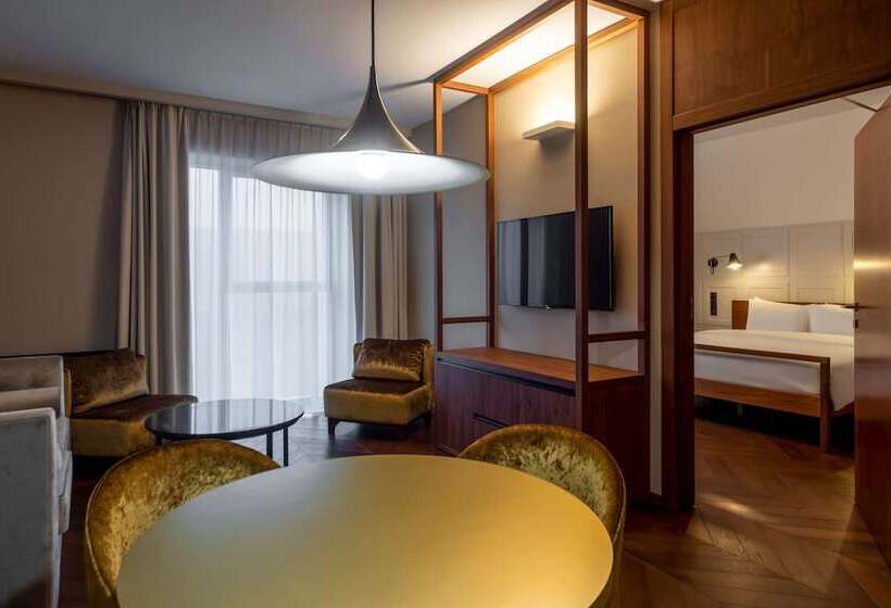 سوئیت با چشم‌انداز رودخانه, Radisson Hotel & Suites, Gdansk, Wyspa Spichrzów