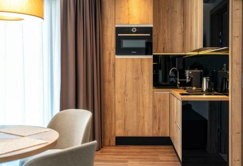 Апартаменты Deluxe 1 Спальня, Meta Apartments