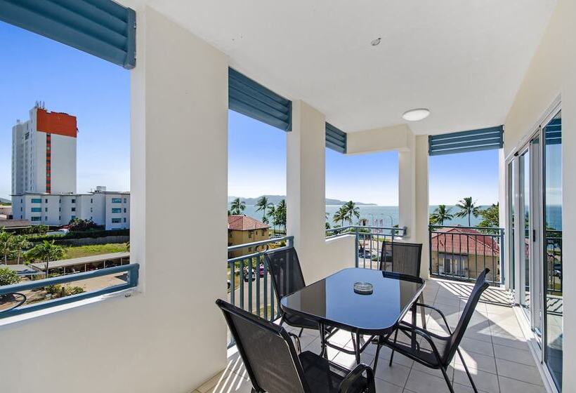 ２ベッドルームアパートメント, Madison Ocean Breeze Apartments
