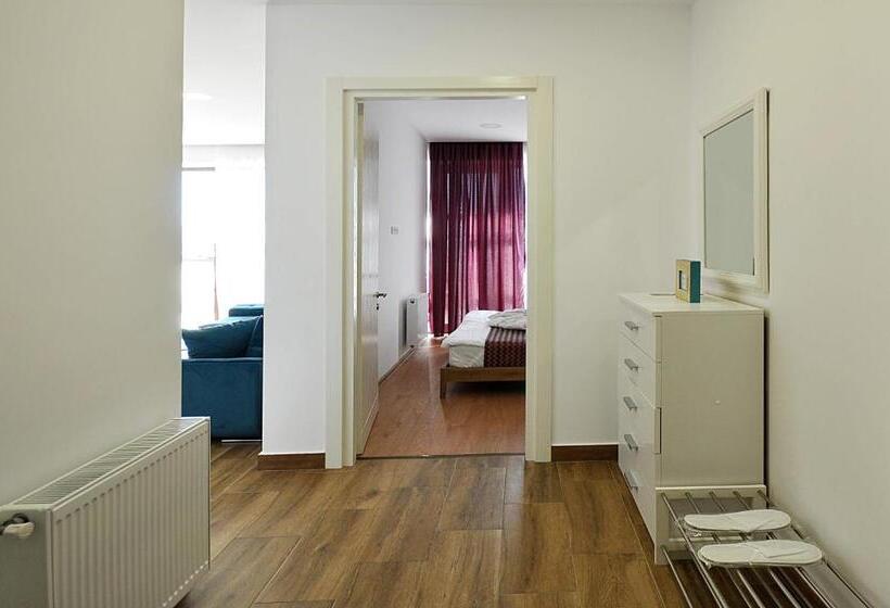 آپارتمان 1 خوابه با تراس, Bfg Suites Apartments