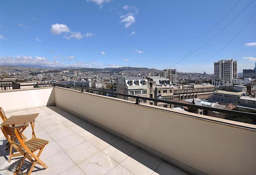 آپارتمان 1 خوابه با تراس, Bfg Suites Apartments