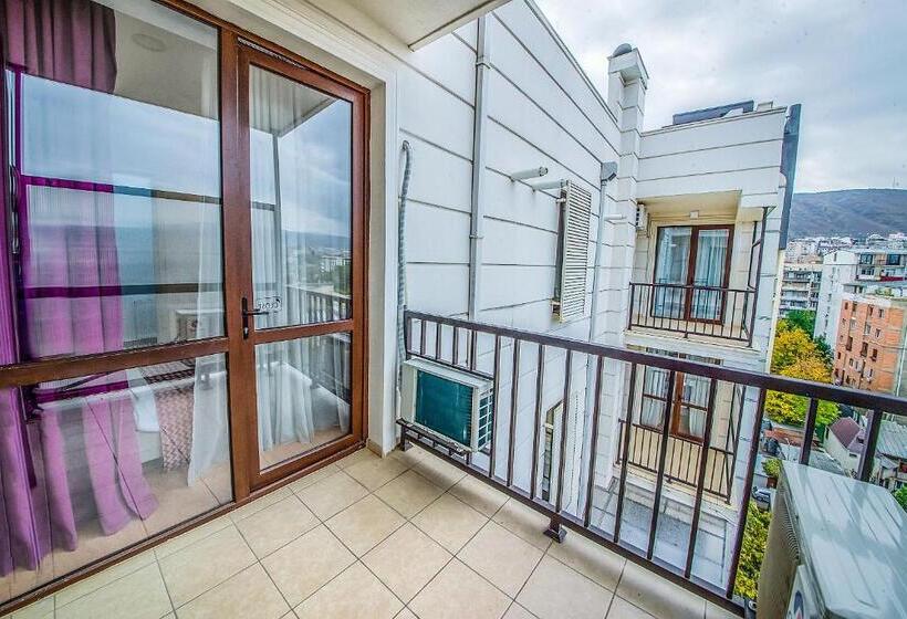 آپارتمان 1 خوابه با بالکن, Bfg Suites Apartments