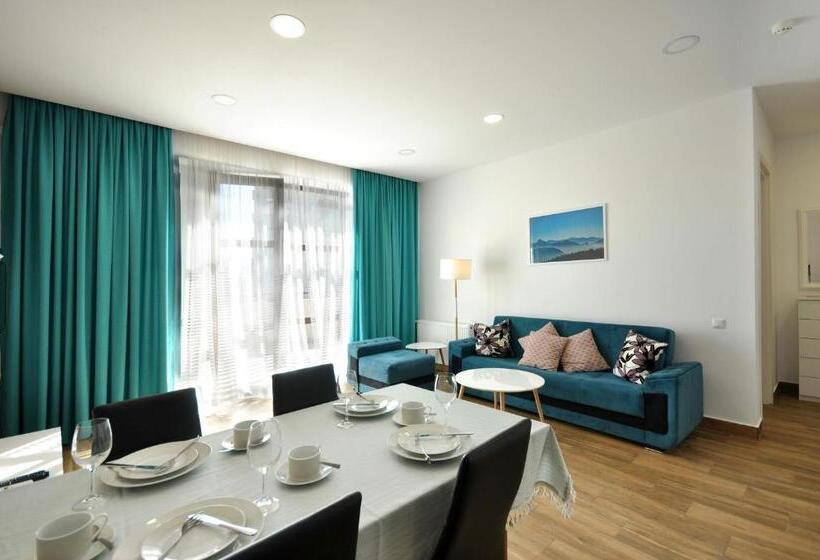 آپارتمان 1 خوابه با تراس, Bfg Suites Apartments