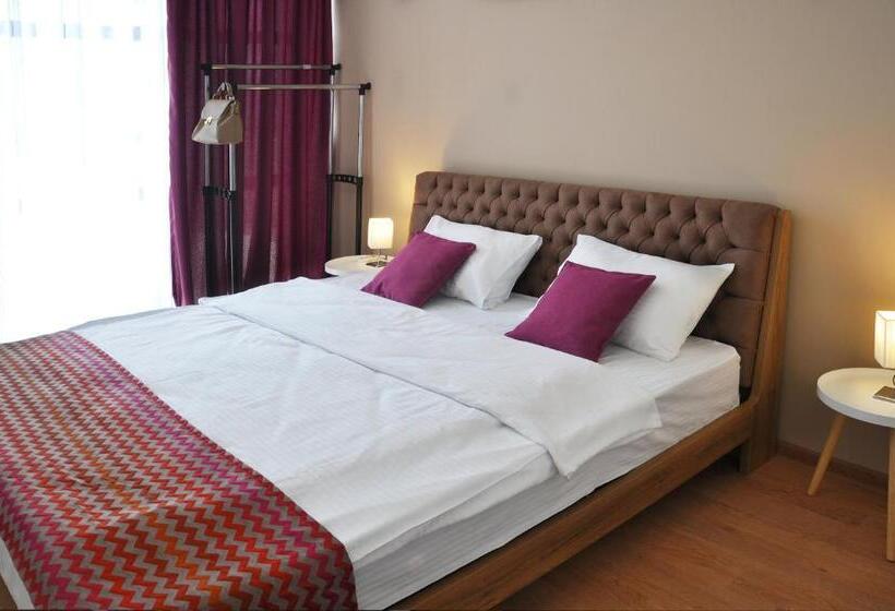 آپارتمان 1 خوابه با تراس, Bfg Suites Apartments