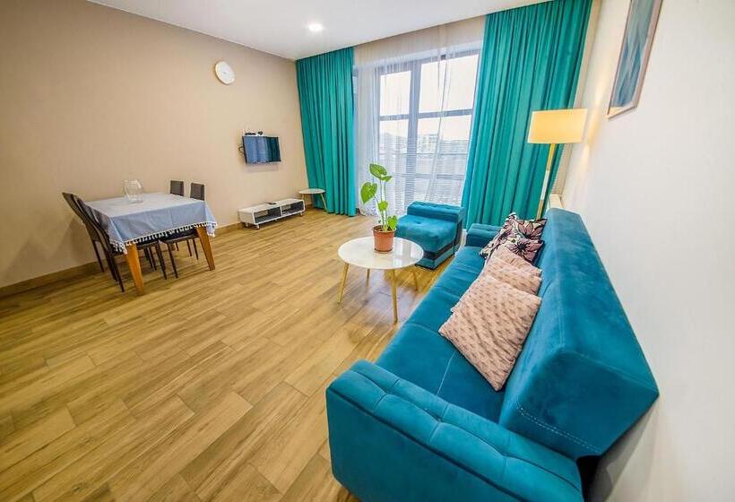 آپارتمان 1 خوابه با تراس, Bfg Suites Apartments