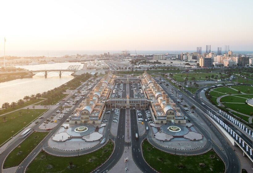 Президентский Люкс, Four Points By Sheraton Sharjah