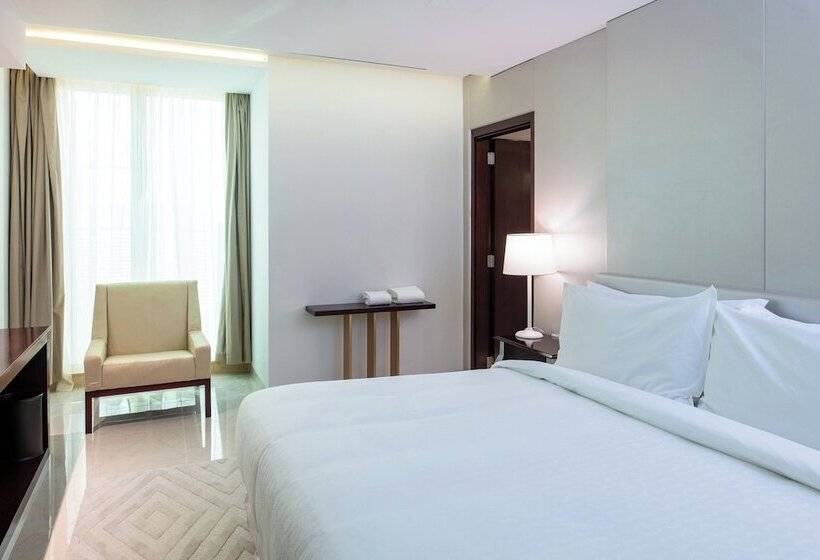 Люкс Президентский 2 Спальни, Four Points By Sheraton Sharjah