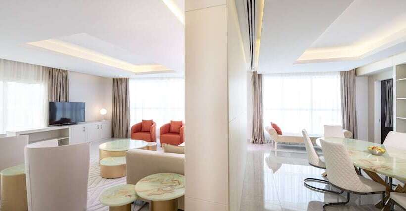 Люкс Президентский 2 Спальни, Four Points By Sheraton Sharjah
