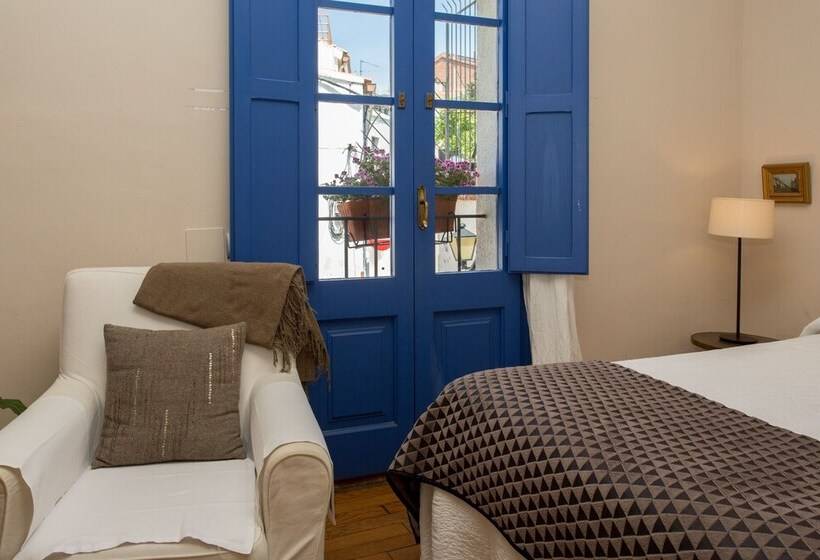 Номер Стандарт, Hostal De La Plaça