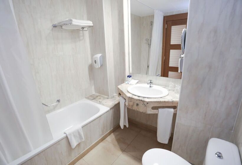 اتاق استاندارد سه نفره, ALEGRIA Florida Park