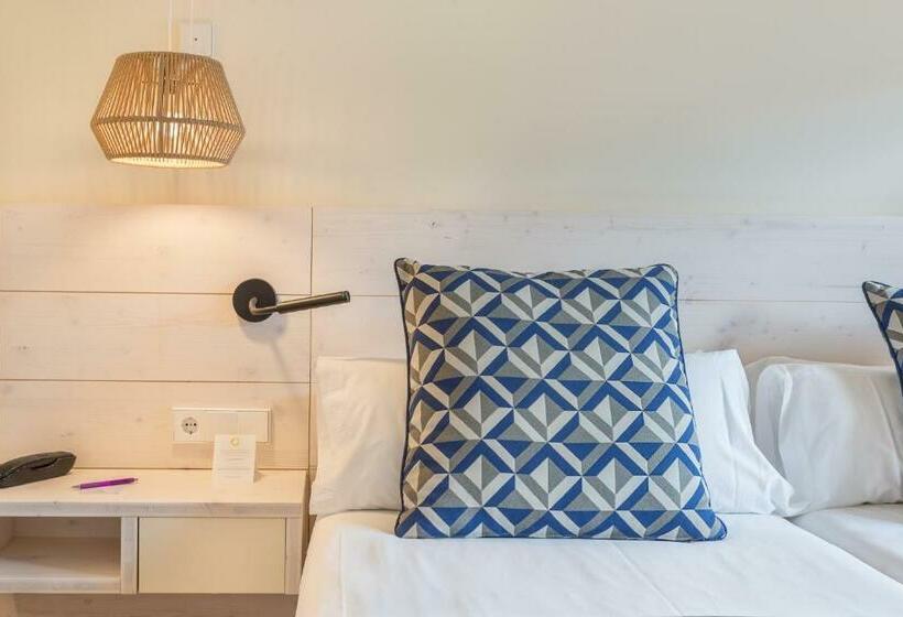 Люкс, Fergus Style Soller Beach