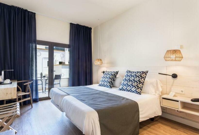 Номер Стандарт, Fergus Style Soller Beach