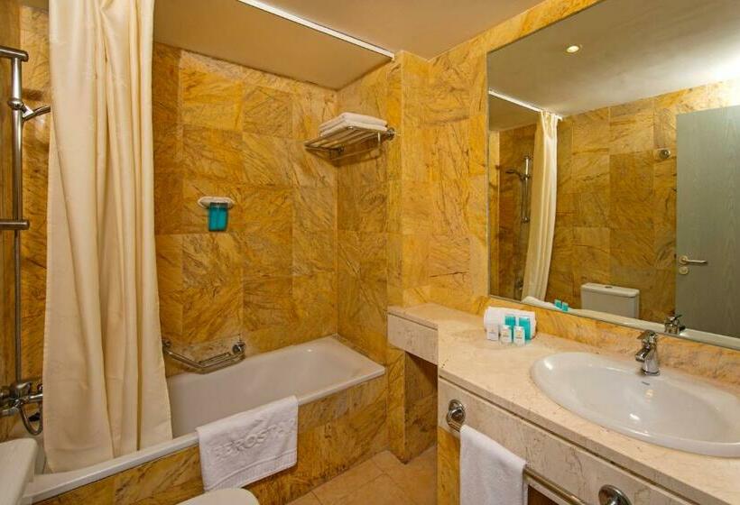 استودیوی استاندارد, Iberostar Waves Ciudad Blanca