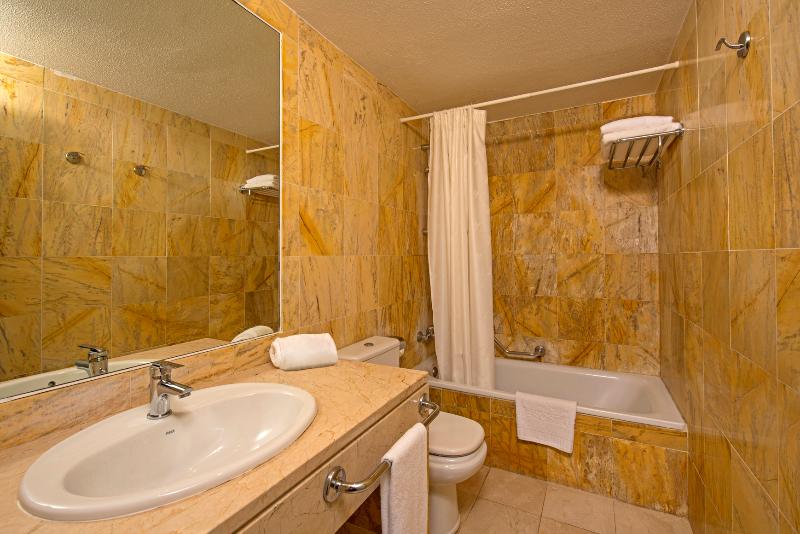 استودیوی استاندارد, Iberostar Waves Ciudad Blanca