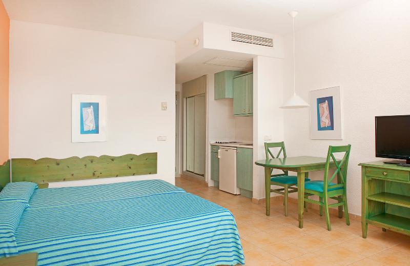 استودیوی استاندارد, Iberostar Waves Ciudad Blanca