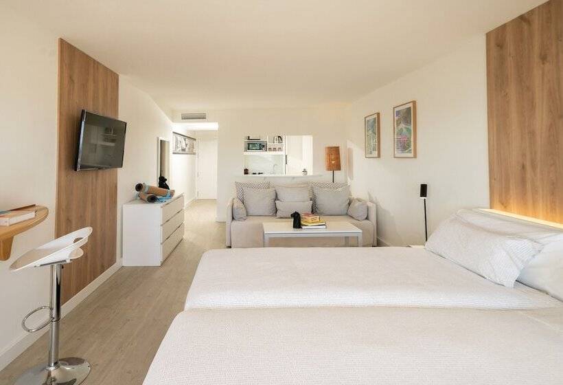 Полулюкс Вид на Море, Innside by Meliá Wave Calviá