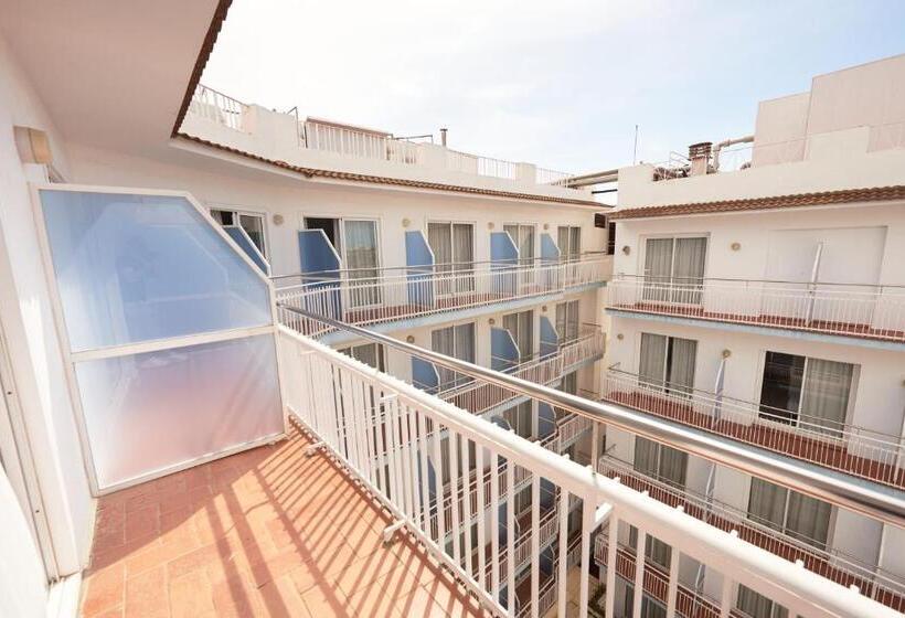 Quarto Quadruple Standart com Varanda, Miami