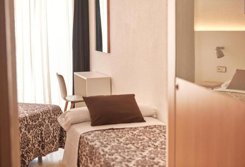 Quarto Triplo Estandar com Sacada, Miami